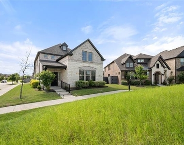 1716 Elise Lane - Photo Thumbnail 4