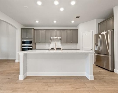 1716 Elise Lane - Photo Thumbnail 16