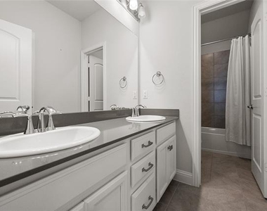 1716 Elise Lane - Photo Thumbnail 33