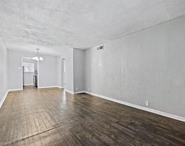 5414 Reiger Avenue - Photo Thumbnail 5