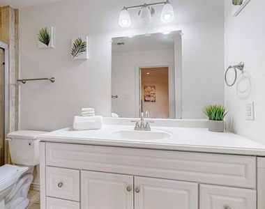 4428 Stromboli Drive - Photo Thumbnail 34