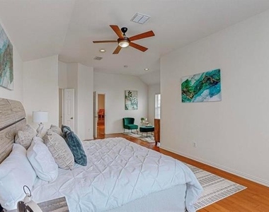 4428 Stromboli Drive - Photo Thumbnail 20