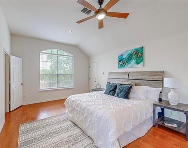 4428 Stromboli Drive - Photo Thumbnail 18