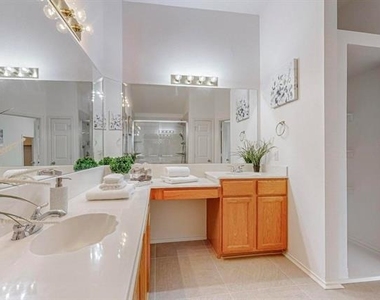 4428 Stromboli Drive - Photo Thumbnail 23