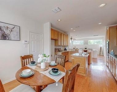 4428 Stromboli Drive - Photo Thumbnail 13