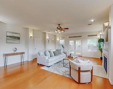 4428 Stromboli Drive - Photo Thumbnail 4