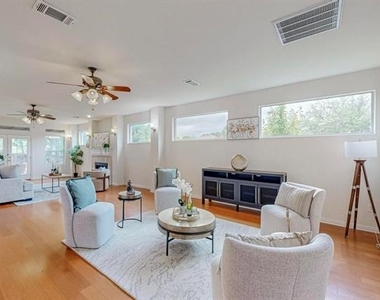 4428 Stromboli Drive - Photo Thumbnail 8