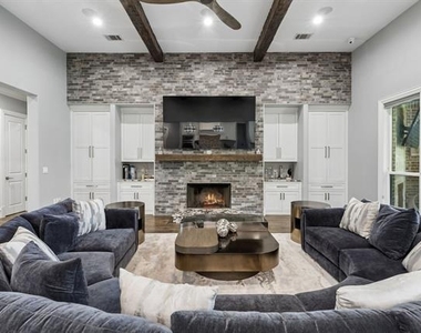 517 Pine Island Circle - Photo Thumbnail 9