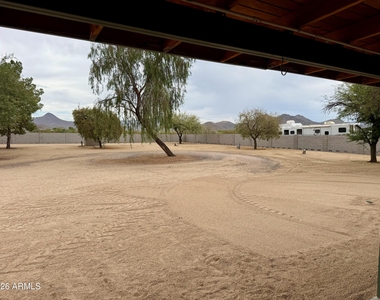 2122 E Cloud Road - Photo Thumbnail 16