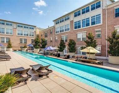 2305 Worthington Street - Photo Thumbnail 17