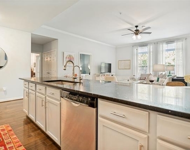 2305 Worthington Street - Photo Thumbnail 7