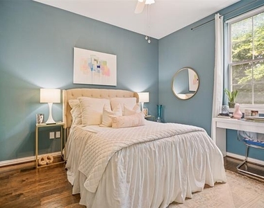 2305 Worthington Street - Photo Thumbnail 11