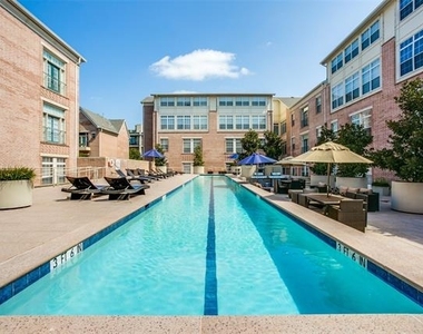 2305 Worthington Street - Photo Thumbnail 16