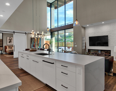 6525 E Cave Creek Road - Photo Thumbnail 11