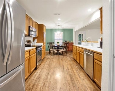632 Creek View Drive - Photo Thumbnail 10
