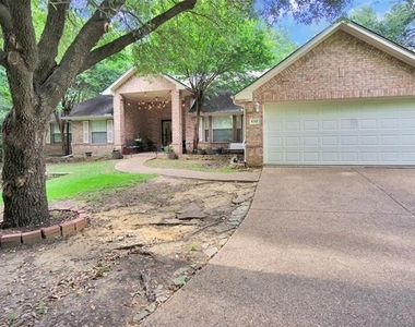 632 Creek View Drive - Photo Thumbnail 3