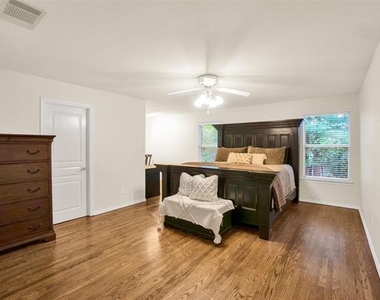 632 Creek View Drive - Photo Thumbnail 7