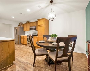 632 Creek View Drive - Photo Thumbnail 12