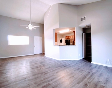 3401 Nw 44th Street - Photo Thumbnail 7