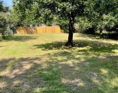 1020 Clinton Street - Photo Thumbnail 11
