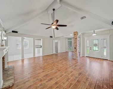 121 Brushy Mound Road - Photo Thumbnail 4