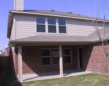 5905 Calloway Drive - Photo Thumbnail 3