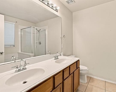 5905 Calloway Drive - Photo Thumbnail 9