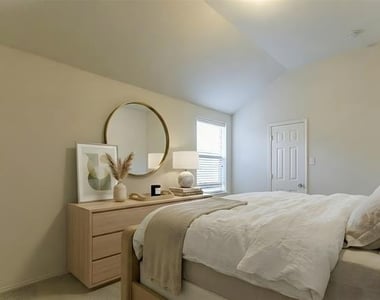 10640 Colfax Drive - Photo Thumbnail 19