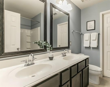 10640 Colfax Drive - Photo Thumbnail 16
