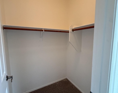 22165 N Celtic Avenue - Photo Thumbnail 11