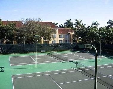 117 Yacht Club Way - Photo Thumbnail 29