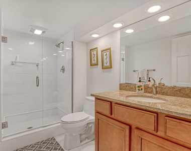 3400 N Ocean Drive - Photo Thumbnail 23