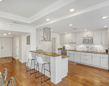3400 N Ocean Drive - Photo Thumbnail 6