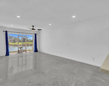 2451 Sw 82nd Avenue - Photo Thumbnail 14