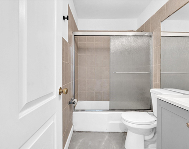 2451 Sw 82nd Avenue - Photo Thumbnail 34