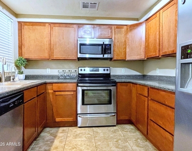 1825 W Ray Road - Photo Thumbnail 35