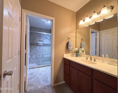 1825 W Ray Road - Photo Thumbnail 10