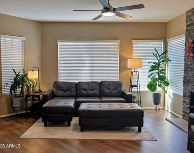 1825 W Ray Road - Photo Thumbnail 2