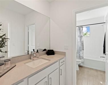 22812 Caciano Road - Photo Thumbnail 17