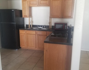 3126 N 68th Street - Photo Thumbnail 8