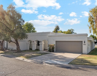 8882 N 82nd Lane - Photo Thumbnail 1
