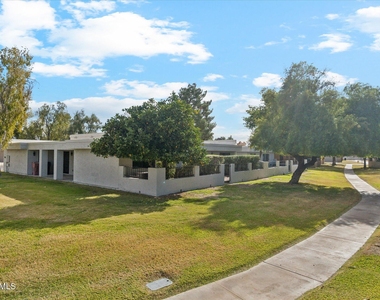 8882 N 82nd Lane - Photo Thumbnail 24