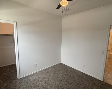 1136 W Sand Canyon Court - Photo Thumbnail 16
