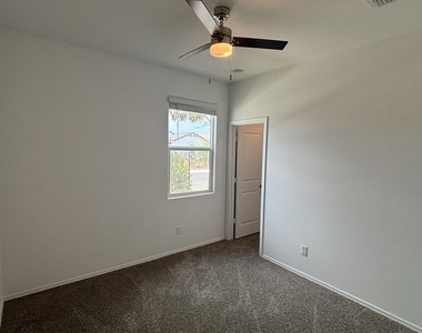 1136 W Sand Canyon Court - Photo Thumbnail 15