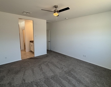 1136 W Sand Canyon Court - Photo Thumbnail 11