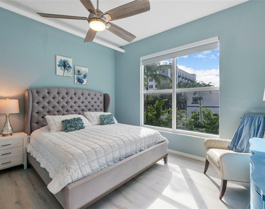313 Ne 2nd Street - Photo Thumbnail 7