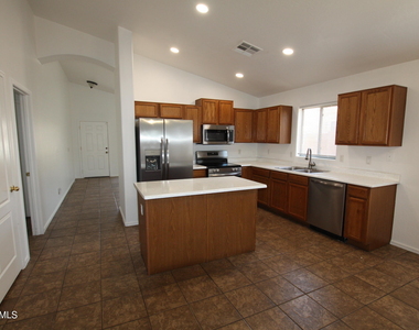 25735 W Elwood Street - Photo Thumbnail 5
