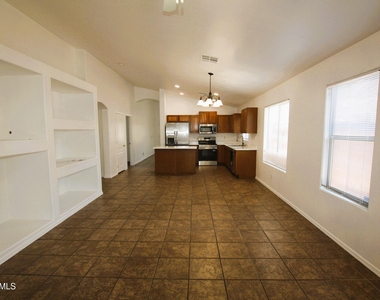 25735 W Elwood Street - Photo Thumbnail 11