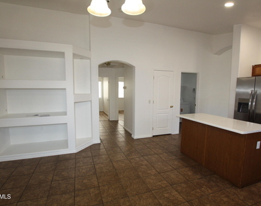 25735 W Elwood Street - Photo Thumbnail 7
