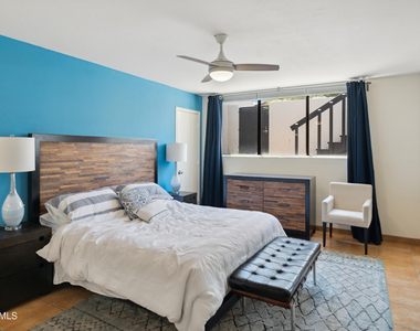 7306 E Rancho Vista Drive - Photo Thumbnail 13